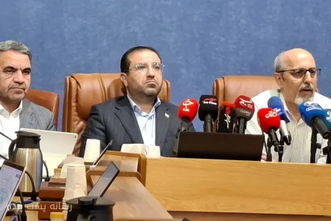احمد محمودزاده: تجهیز مدارس غیردولتی به فناوری‌های نوین آغاز شد