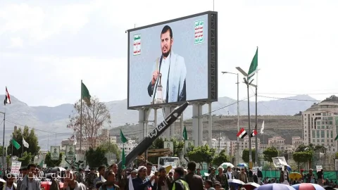 حوثی‌ها نخستین حمله موشکی به ریاض را آغاز کردند
