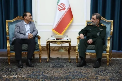 سرلشکر رضایی: ذره‌ای از مواد هسته‌ای غنی شده از ایران خارج نخواهد شد