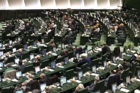 ایمان شمسایی: مجلس حتی یک روز هم تعطیل نبوده است