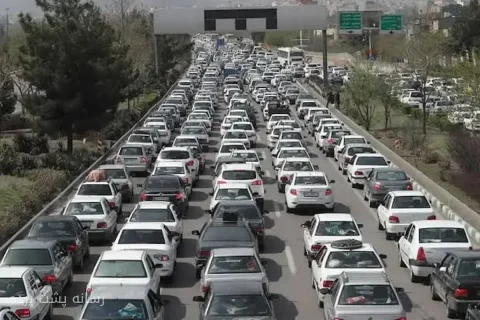 ایمان محرابی‌نیا از ترافیک سنگین در آزادراه‌های تهران خبر داد