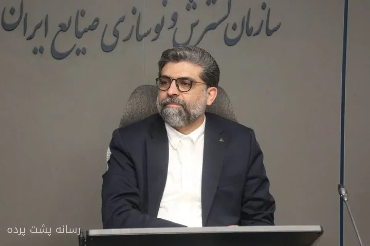 فرشاد مقیمی: سهمیه سوخت خودروهای فرسوده قطع نمی‌شود