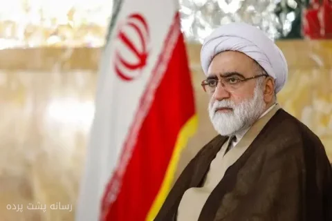 تولیت آستان قدس رضوی: رهبر انقلاب در مراسم تدفین رهبر شهید حضور داشتند