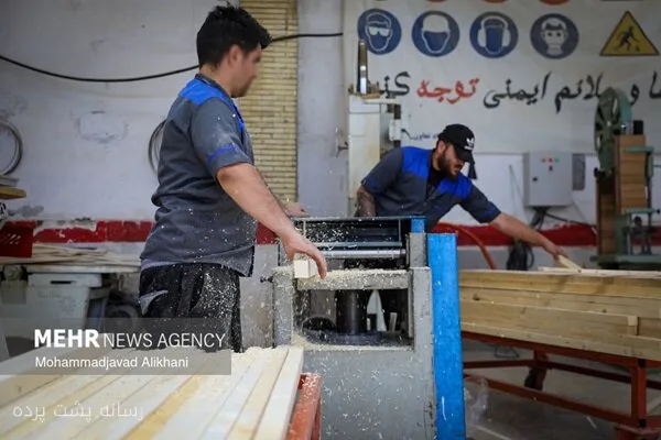 حسن‌علی محمدی: ساعات قطعی برق صنایع به یک روز کاهش یافت
